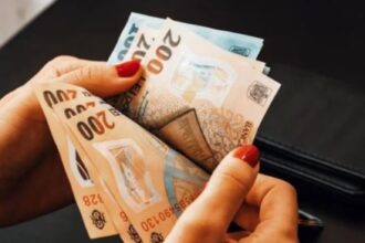 2 574 lei salariul minim ne descurcam cum putem nici nu murim de foame dar nici nu traim cum trebuie 691ece438314c