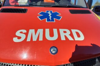 accident rutier la 23 august un autoturism a intrat in parapet 6907340df0985