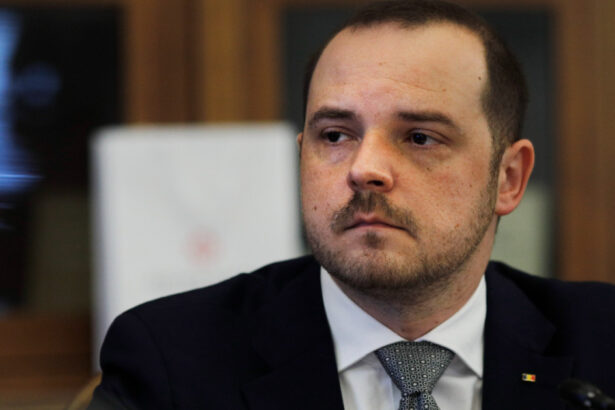 alexandru rogobete anunta ca se lucreaza la o platforma digitala pentru feedback de la angajatii din sistemul medical si pacienti 690c2dc5c5232