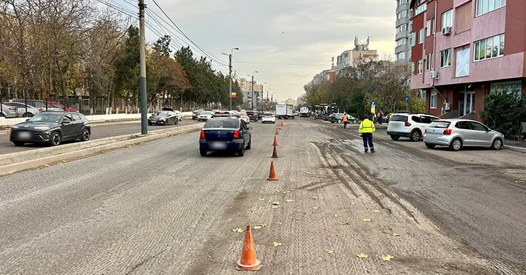 atentie soferi confort urban asfalteaza strada dezrobirii din constanta portiunea cuprinsa intre strazile fulgerului si baba novac 691c37f42352e