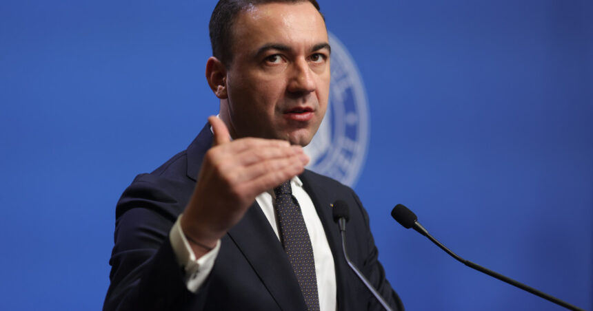 bogdan ivan cere modificarea legislatiei in domeniul energiei traderi cu doua laptopuri fac profituri uriase pe spatele romanilor 690928445c5bb