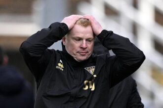 ce mai face neil lennon la mai bine de un an de cand a plecat de la rapid e uimitor unde a ajuns sa antreneze 6908cece99855