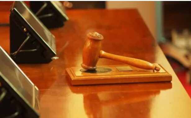 comisiile juridice ale parlamentului lovitura pentru bolojan raport de respingere la proiectul pensiilor magistratilor 6926c9cb40a4a
