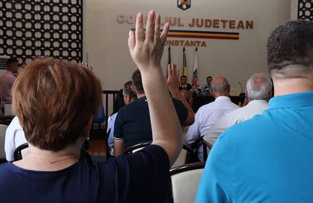 consiliul judetean constanta convocat in sedinta ordinara locul unui consilier judetean este vacantat 6921ac0139bbd