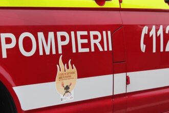 explozie intr un bloc din ramnicu sarat cel mai probabil din cauza acumularilor de gaze 69071ab2bf6f3