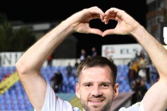 farul constanta fc botosani live text de la 2030 pe sport ro liderul intalneste o echipa flamanda de podium 690df52c0ae16