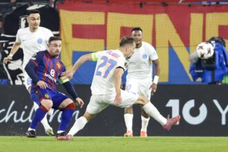 fcsb ironizata de toata lumea reactia elvetienilor dupa startul nebun al meciului cu fc basel joaca echipa de handbal 690cea87c4b7a