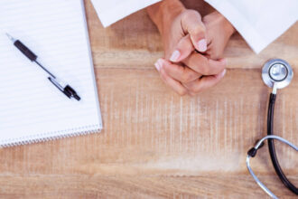 fise medicale din pix pentru lucru la inaltime eliberate de mai multe cadre medicale din craiova perchezitii in dolj olt si sibiu 6909b86899f20