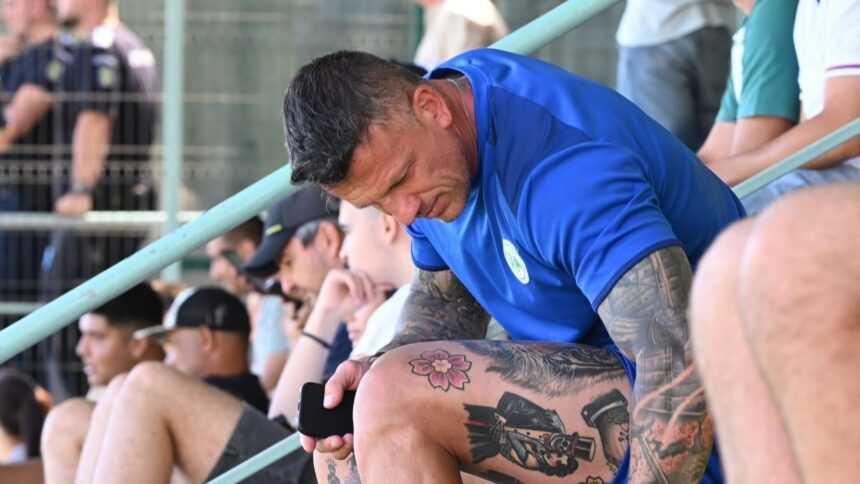 galerie foto ii poate lua titlul lui stelea de arnold de romania cum arata fostul fotbalist 6913b2cfee59b