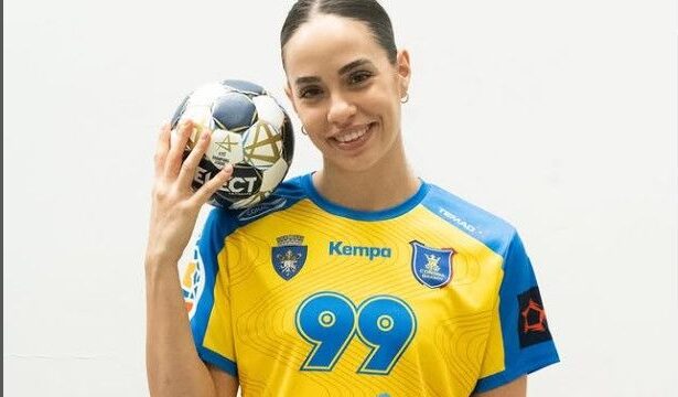 galerie foto sorina grozav e sorina grozav din nou mvp in ultima etapa din liga florilor 6912f86ec2b98