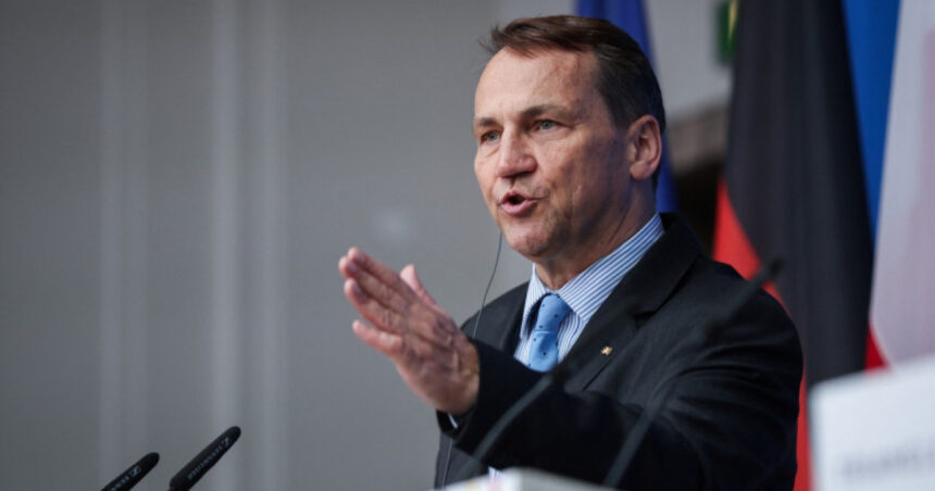 invadarea afganistanului a dus la colapsul urss iar razboiul din ucraina ar putea duce la prabusirea rusiei considera sikorski 690c6d11d602b