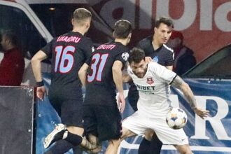 live text fc hermannstadt fcsb 2 1 acum chitu penalizeaza schimbarea facuta de ros albastri la pauza 6910f02a38062