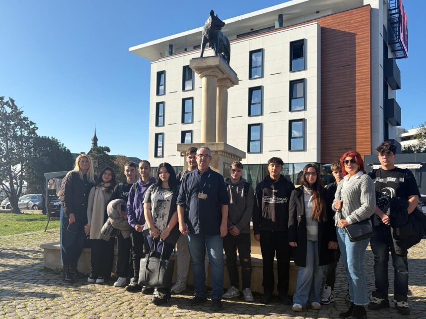 mai multi elevi din sase licee din constanta au invatat cum sa transforme orasul intr o zona urbana moderna si verde 6909c8fd2f294