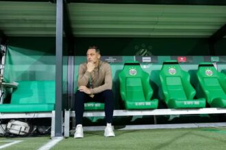 mesajul postat de mirel radoi la miezul noptii dupa ce a plecat de la universitatea craiova personajul secundar a murit 69142339ec5af