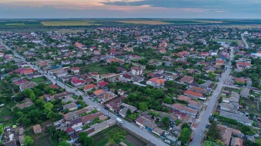 minor de 13 ani identificat de politia locala cumpana dupa ce a spart o societate comerciala din comuna si a furat mai multe bunuri 6908a1ad32477