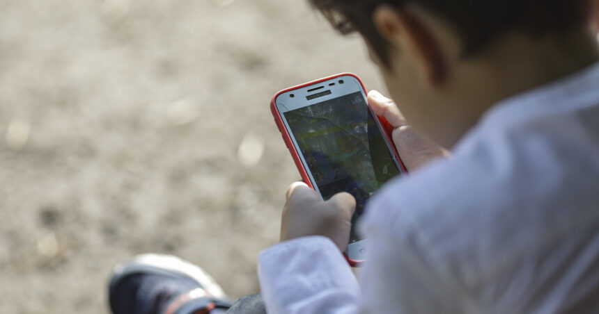 o tara din europa interzice retelele de socializare pentru copiii sub 15 ani fura timpul copilaria si vom pune capat acestui lucru 690e3270c0950