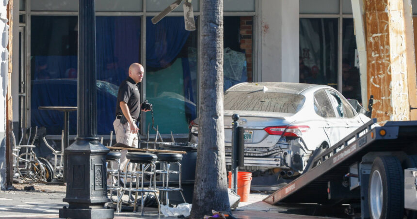 o tragedie fara sens o masina care fugea de politie a intrat intr un bar din tampa florida 4 morti si 11 raniti 690fc3469d107