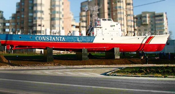 oficial primaria constanta organizeaza licitatie publica pentru vanzarea ca fier vechi a vaporaselor amplasate de mazare 691c30c45aa59