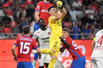 out inainte de hermannstadt fcsb un titular s a accidentat pe scarile autocarului are trei copici 690f54d9afc3d