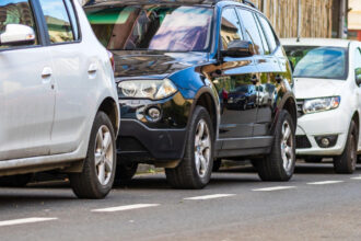 politia capitalei suspectii care au lipit coduri qr false pe panourile de parcare din sectorul 1 au fost depistati 690cbe04cb787