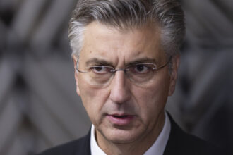 premierul croatiei dezminte povestile false ale ungariei despre insuficienta oleoductului adria 69124db6a0cfc