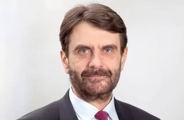 robert schwartz este de azi noul presedinte director general al radio romania 692823aa8f7a5