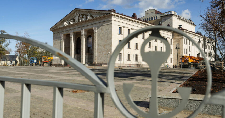 rusia acuzata ca va canta si dansa pe oase dupa reconstructia teatrului din mariupol cand vor avea loc primele spectacole 690ae6c334b53