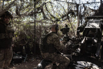 rusia sustine ca trupele ucrainene din pokrovsk si kupiansk trebuie sa se predea daca vor sa se salveze 690b25f83d3db