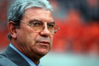 special performantele inegalabile ale regretatului emeric ienei o legenda a fotbalului romanesc s a stins 690b1d8a07c26