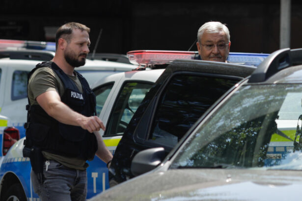 trei condamnati celebri ies din inchisoare sebastian vladescu ionut costea si darius valcov eliberati pentru prescriptia faptelor 690a25642720b