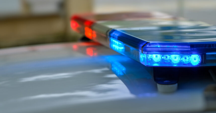 un edil din cluj a fost retinut dupa ce a plecat acasa cu un televizor si un laptop platite din banii primariei 690afbf7cb706