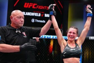 video exclusiv cati bani a castigat alice ardelean sportiva romana care face spectacol in ufc este foarte costisitor 690a044b0bf54