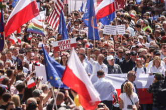 video mars cu 100 000 de persoane de ziua independentei la varsovia manifestantii au strigat lozinci impotriva imigratiei 69137c19d088c