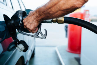 video noi scumpiri la pompa cat a ajuns sa coste un litru de benzina si de motorina 691351d4b8dfd