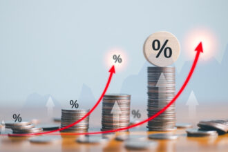 video premierul bolojan sustine ca anul viitor nu vor creste tva si alte taxe 690dbd6f6c493