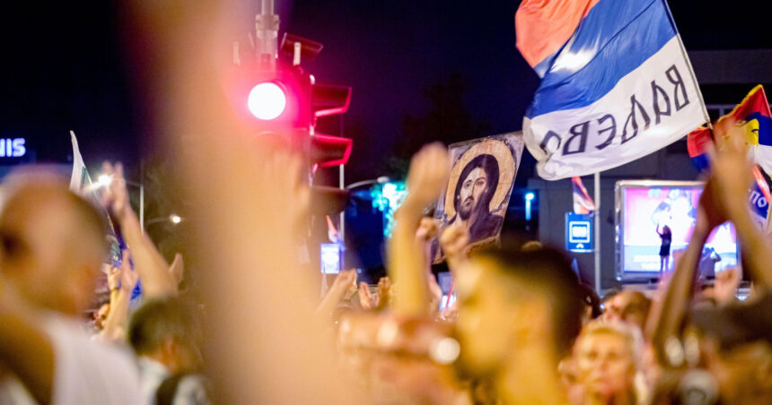 video proteste la belgrad impotriva legii care accelereaza dezvoltarea proiectului imobiliar al ginerelui presedintelui donald trump 691363589be03