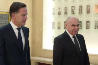 video secretarul general al nato a ajuns la guvern mark rutte a fost primit de premierul ilie bolojan 690b65501cee4