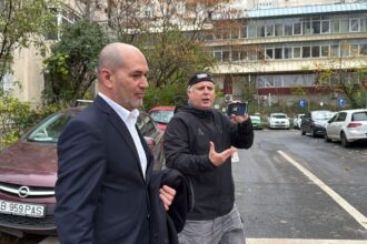 video vasile deacu din fabrica de mosteniri asteptat la inalta curte cum a reusit un analfabet cu 7 clase sa va bage in grupul asta infractional sa furati casele la batr 6914540f33914