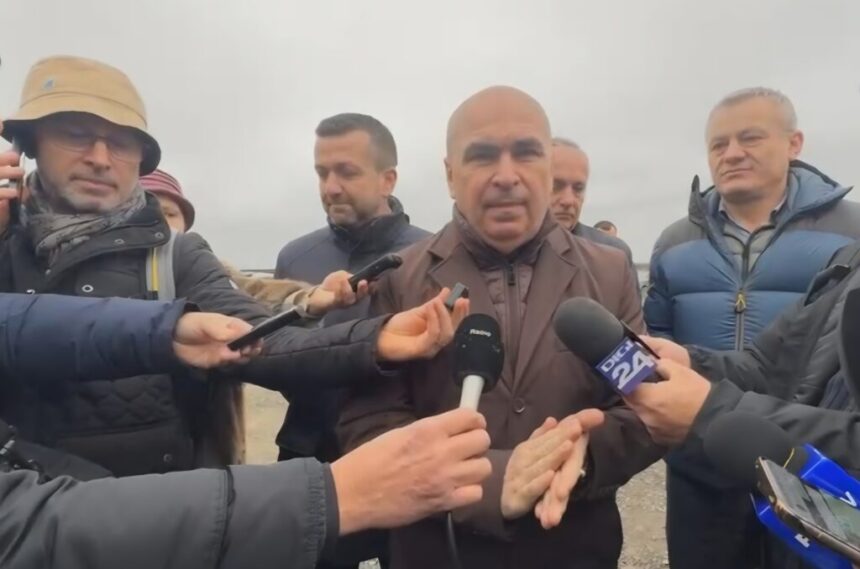 bolojan ne pregateste cadoul de anul nou impozitul pe venit creste la 16 iar taxele locale urca pana la 80 694aa1735a118