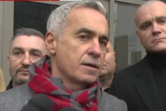 calin georgescu cand statului ii este frica de propriii cetateni inseamna ca nu mai e democratie nu stiu daca a fost in acesti 35 de ani probabil o simpla puscarie mascata o tara care nu 69428c7a0ee20