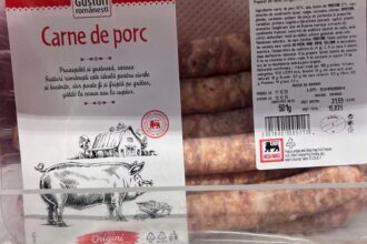 din ce sunt facuti carnatii de porc din mega image de fapt avem eticheta 694b8d8b55ae9
