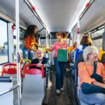 facilitatile de transport au fost prelungite pana la finalul lui 2026 cine sunt beneficiarii 6943dfccec165