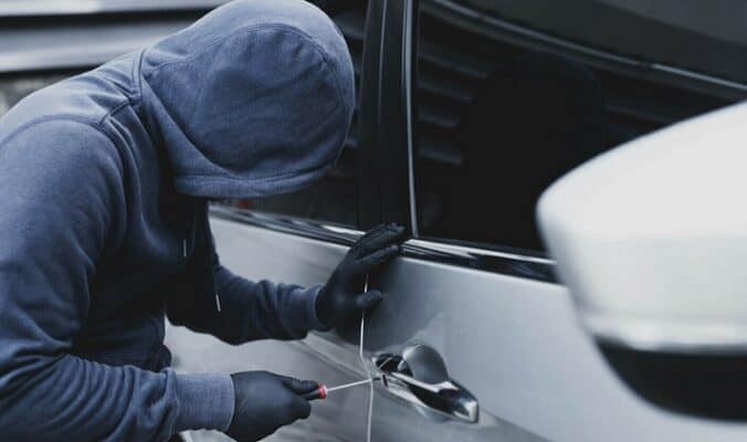 hot din autoturisme retinut de anchetatorii constanteni 6943d9e2de0a4