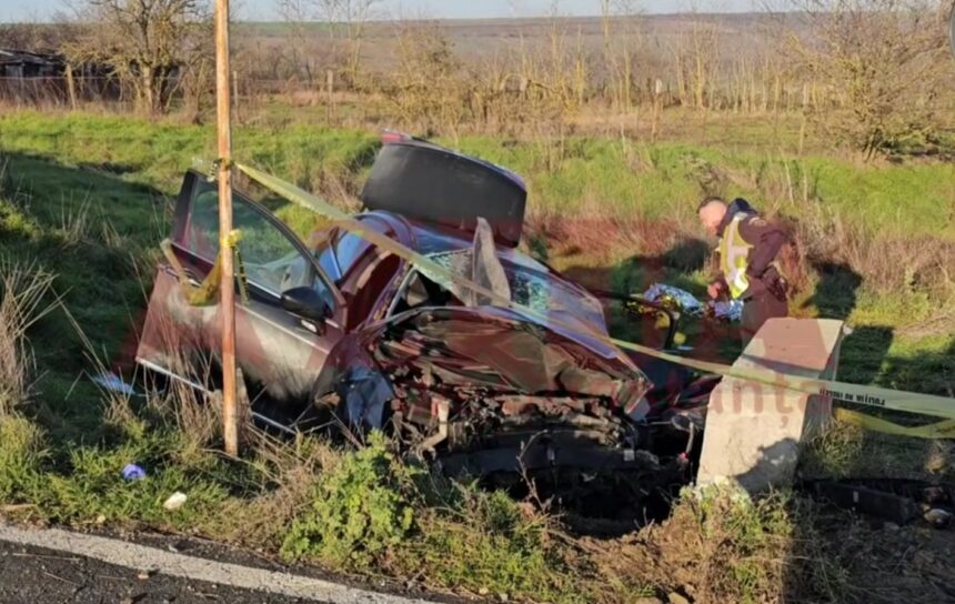 masina cu migranti s a izbit de un cap de pod in constanta in timp ce incerca sa fuga de politistii de frontiera 69452b46f3c18
