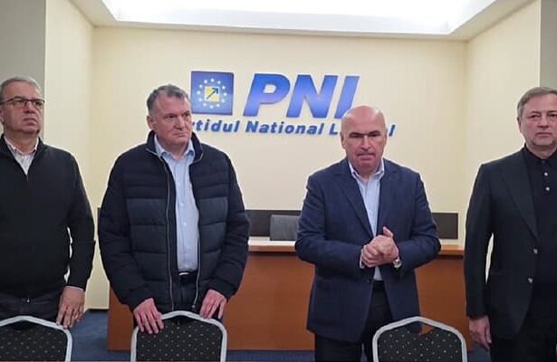 o conferinta ca un parastas la pnl constanta bolojan anunta ca va ordona filiala in luna ianuarie 69459c89e5c00