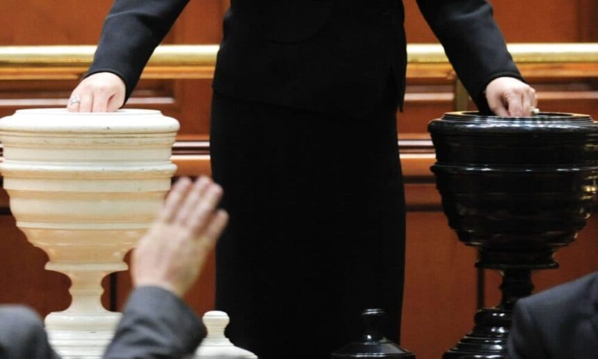 opozitia depune motiune de cenzura impotriva lui ilie bolojan victor ponta pe lista celor care se alatura demersului 6930464919488