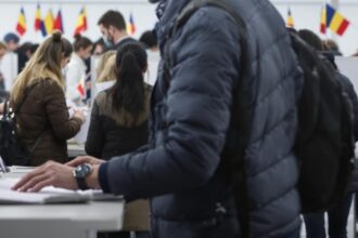 pregatiri finale pentru alegerile locale partiale in dobromir si lumina buletinele de vot predate sub paza video 6934374c6a32b