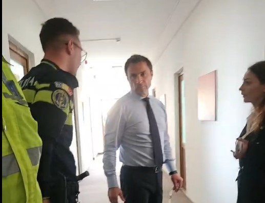 primarul suspendat din mangalia cristian radu trimis in judecata pentru fapte de coruptie 69428c7e00fcf