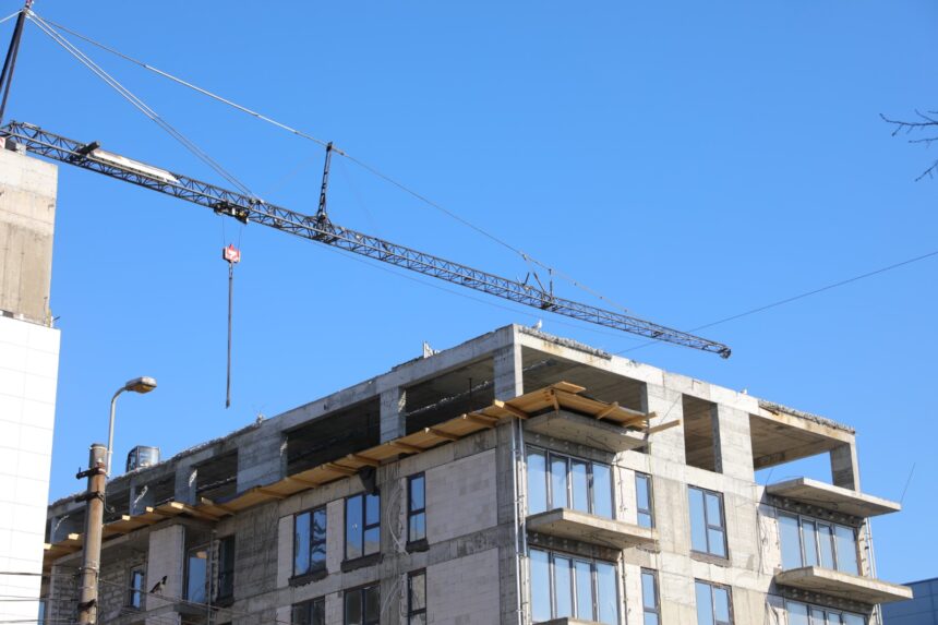 proiect usr dezvoltatorii imobiliari care uita sa amplaseze panoul de identificare a investitiei la intrarea in santier vor fi amendati cu 5 000 de lei 69552c804425d