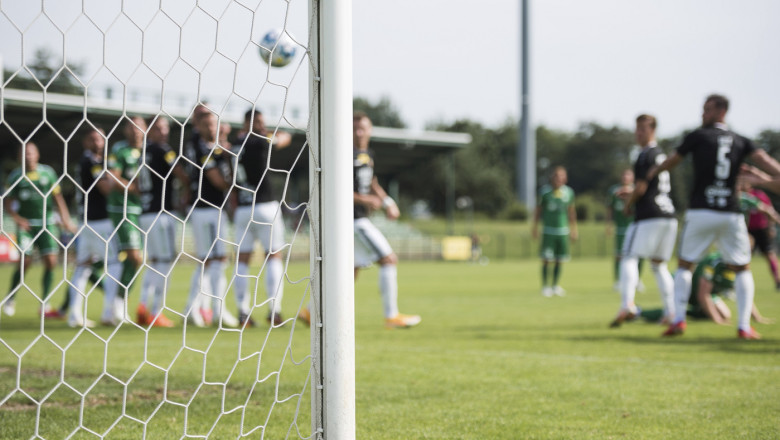 un oficial din fotbalul german vrea interzicerea tricoului cu numarul 88 care este legatura cu adolf hitler 694312c1db613